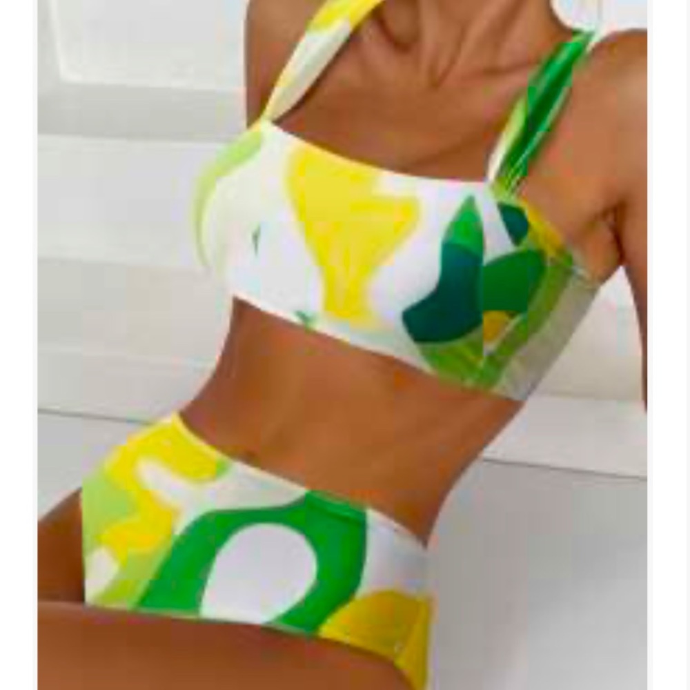 SHEIN Green and Yellow Women's Swim Set